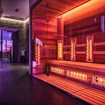 Hotel Theresian 4*