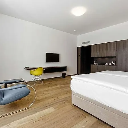 Theresian Szálloda 4*