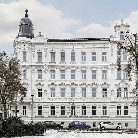 Theresian Отель 4*