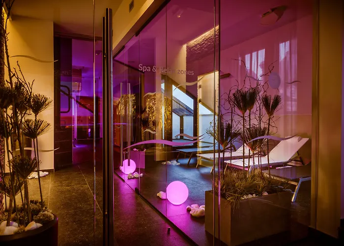 Hotel Theresian 4*